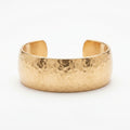 Bracelet Jonc Martelé Doré à l'Or Fin - Le petit truc d’Orely
